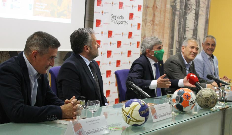 Presentado El Libro 'La Historia Del Balonmano En León', Editado Por La ...